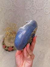 Load image into Gallery viewer, Druzy agate heart