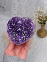 Load image into Gallery viewer, Amethyst heart