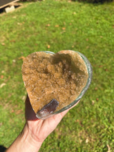 Load image into Gallery viewer, Champagne sugar druzy amethyst