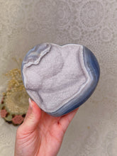 Load image into Gallery viewer, Druzy agate heart