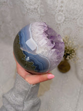 Load image into Gallery viewer, Amethyst sphere with blue agate