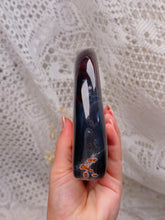 Load image into Gallery viewer, Mozambique agate freeform
