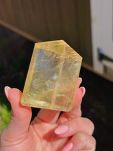 Load image into Gallery viewer, Honey calcite freeform
