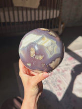 Load image into Gallery viewer, Moody flower agate sphere

