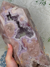 Load image into Gallery viewer, Pink amethyst tower
