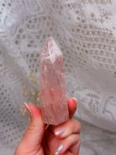 Load image into Gallery viewer, Rose quartz tower
