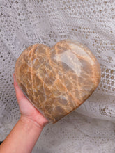 Load image into Gallery viewer, Peach moonstone heart
