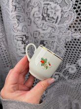 Load image into Gallery viewer, Vintage strawberry tea cup
