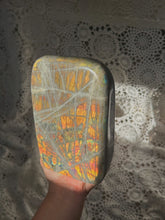 Load image into Gallery viewer, Labradorite freeform
