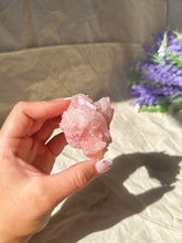 Load image into Gallery viewer, Pink halite cluster
