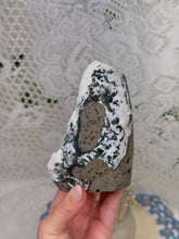 Load image into Gallery viewer, Chalcedony zeolite
