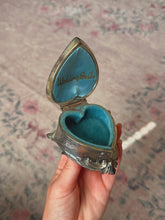 Load image into Gallery viewer, Vintage heart shaped jewelry box
