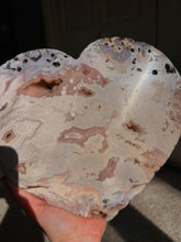 Load image into Gallery viewer, Pink amethyst heart
