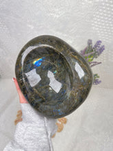 Load image into Gallery viewer, Labradorite bowl
