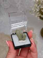 Load image into Gallery viewer, Chlorite included quartz
