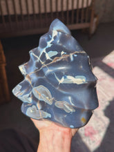 Load image into Gallery viewer, Orca agate flame

