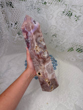 Load image into Gallery viewer, Pink amethyst tower
