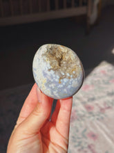 Load image into Gallery viewer, Ocean/sea jasper palmstone with druzy
