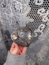 Load image into Gallery viewer, Vintage double heart jewelry box
