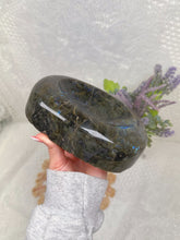 Load image into Gallery viewer, Labradorite bowl
