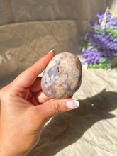 Load image into Gallery viewer, Flower agate palmstone
