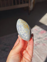 Load image into Gallery viewer, Ocean/sea jasper palmstone
