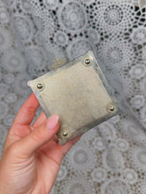 Load image into Gallery viewer, Vintage jewelry box
