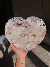 Load image into Gallery viewer, Pink amethyst heart
