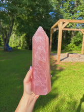 Load image into Gallery viewer, Deep vibrant pink rose quartz tower *has a star/asterism*
