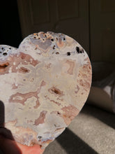 Load image into Gallery viewer, Pink amethyst heart

