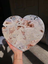 Load image into Gallery viewer, Pink amethyst heart
