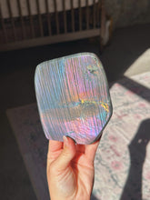 Load image into Gallery viewer, Labradorite Freeform
