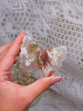 Load image into Gallery viewer, Flower agate butterfly
