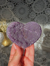 Load image into Gallery viewer, Sugar druzy amethyst heart

