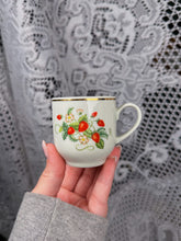 Load image into Gallery viewer, Vintage strawberry tea cup
