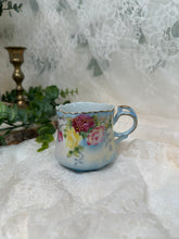 Load image into Gallery viewer, Antique cup
