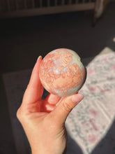 Load image into Gallery viewer, Petal agate sphere
