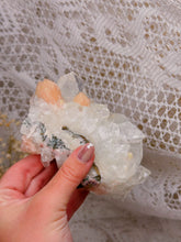 Load image into Gallery viewer, Apophyllite/stilbite
