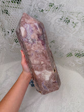 Load image into Gallery viewer, Pink amethyst tower
