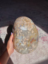 Load image into Gallery viewer, Magical plume filled flower agate freeform
