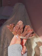 Load image into Gallery viewer, Hematoid/iron quartz specimen
