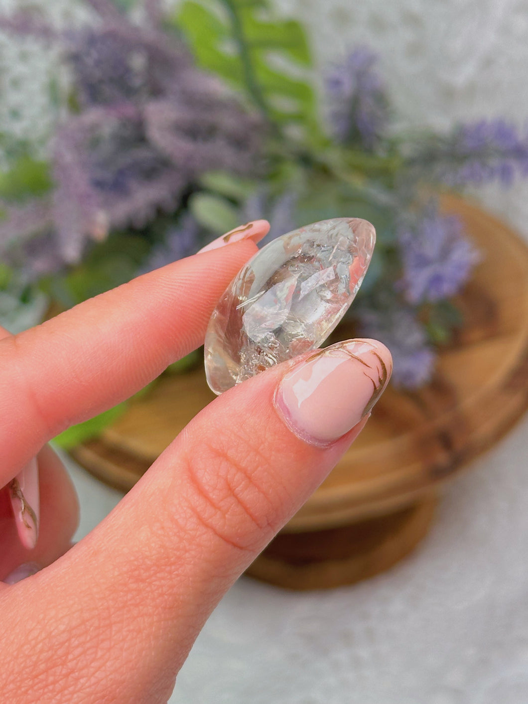 Enhydro quartz