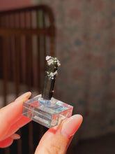 Load image into Gallery viewer, Top quality green tourmaline with lepidolite
