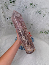 Load image into Gallery viewer, Pink amethyst tower

