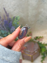 Load image into Gallery viewer, Laguna agate pendant
