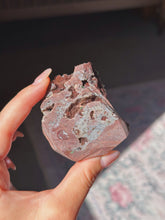 Load image into Gallery viewer, Rare druzy quartz with malachite
