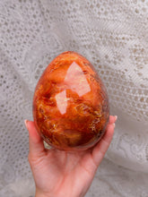 Load image into Gallery viewer, Carnelian egg
