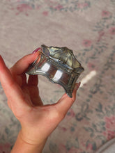 Load image into Gallery viewer, Vintage heart shaped jewelry box
