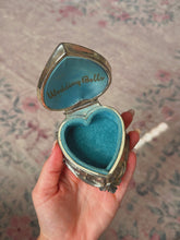 Load image into Gallery viewer, Vintage heart shaped jewelry box
