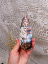 Load image into Gallery viewer, Orca agate flame
